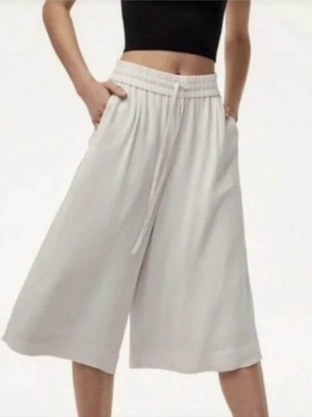 Aritzia Babaton Ruiz Wide-Leg Cropped Culottes in Light Cream Xxs